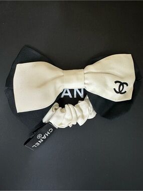 CHANEL Black & Ivory Two-Tone Bow Scrunchie